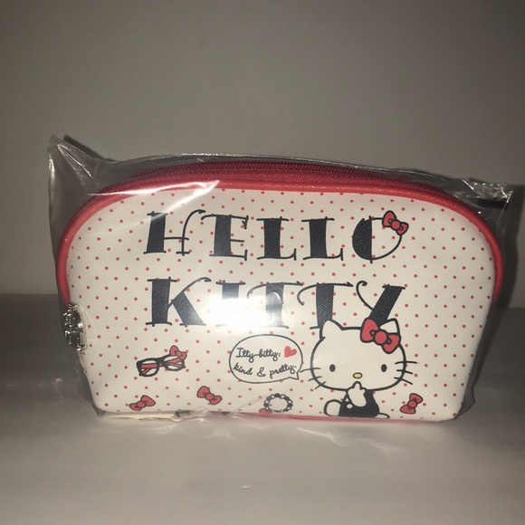 🍀 Hello Kitty 🍀 Cosmetic Makeup Travel Toiletry Bag Case NEW 🍀 - Picture 6 of 6